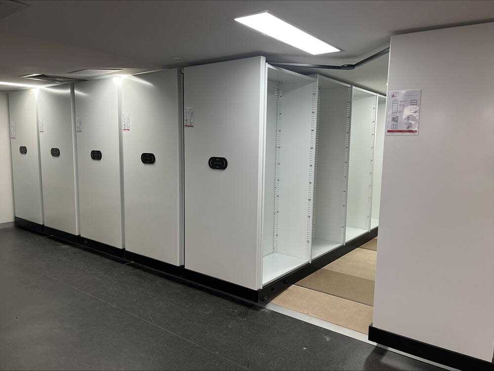 APC Storage Compactus electric TouchDrive Aislesaver