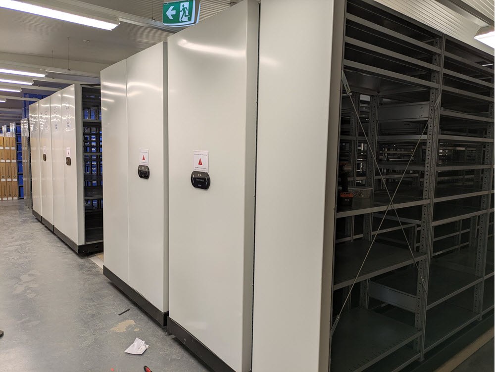 Compactus Aislesaver with Schaefer shelving