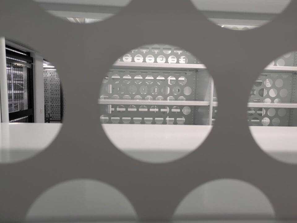 unishelf-steel-shelving-5.jpg